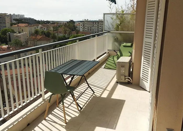 Magnifique 2 Pieces Cannes