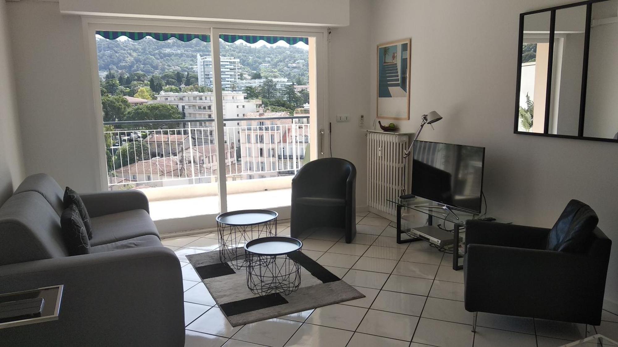 Magnifique 2 Pieces Appartement *